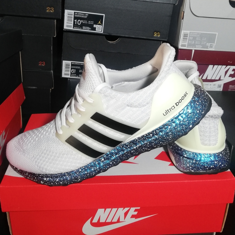 ADIDAS ULTRA BOOST 5.0 FLYKNIT MEN US SIZE 10 MINT COND "USED"